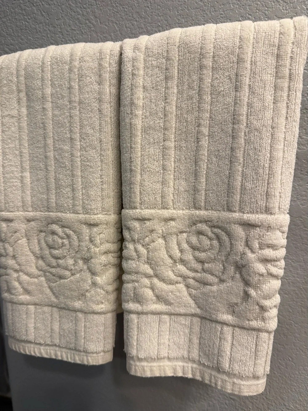 Vintage Pair St. Mary'sFieldcrest Jacquard Floral Cream Hand Towel 1970 Made USA